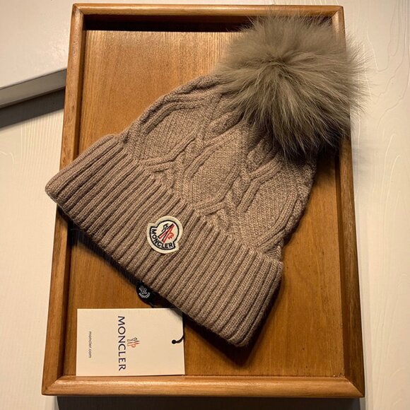 Moncler Unisex Knitted Hat - Picture 1 of 7
